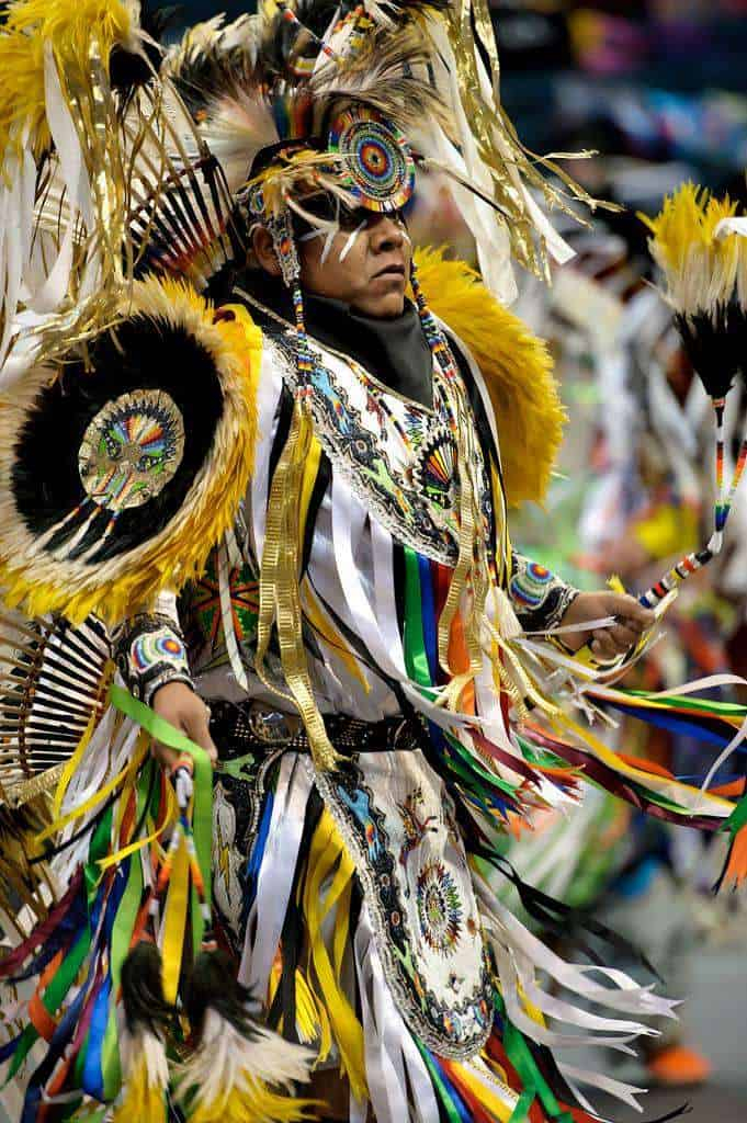 2012 First Nations University Of Canada PowWows Native American 