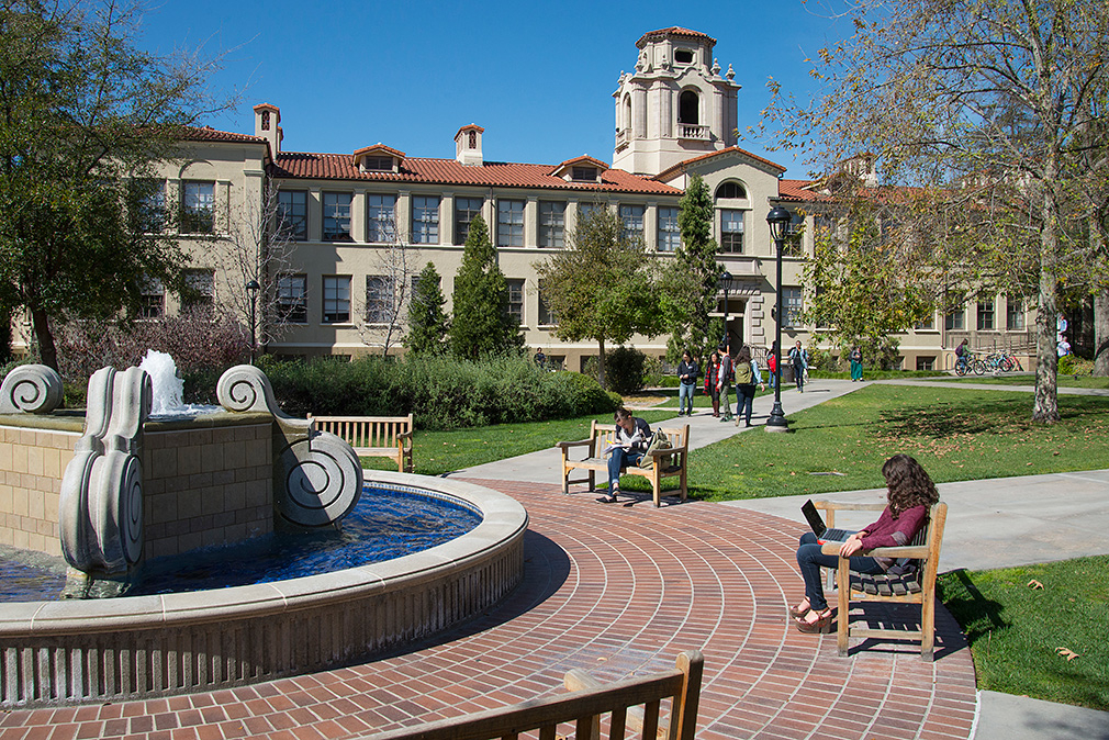 About Pomona College Pomona College In Claremont California Pomona 