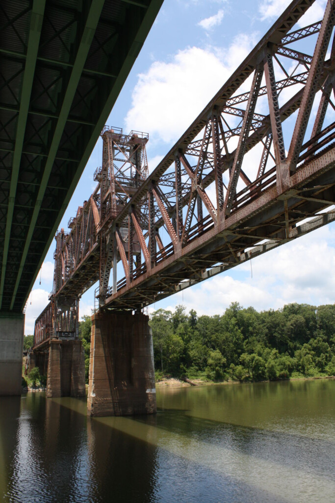 Bridgehunter MNBR Naheola Bridge