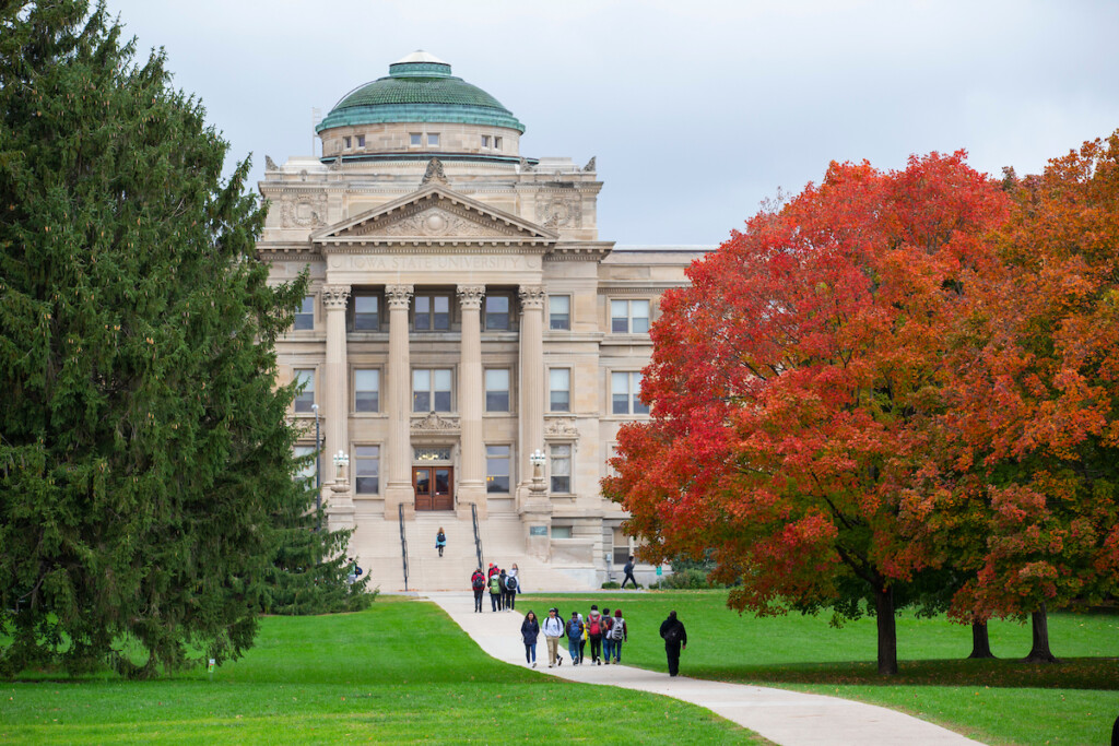 Iowa State University College Of Agriculture Life Sciences WUR