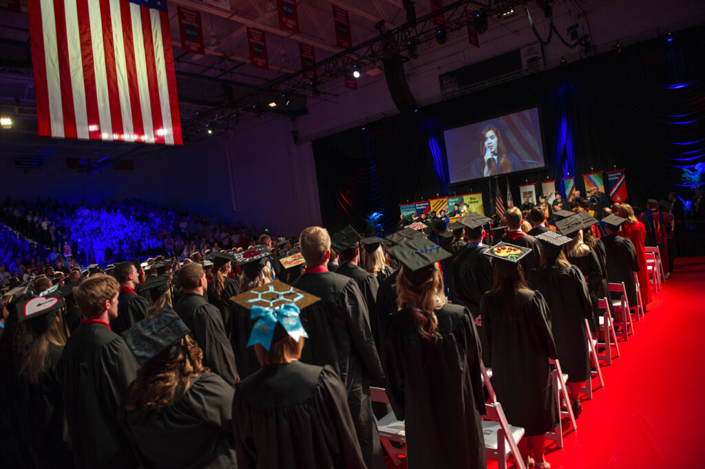Nearly 600 To Participate In USI Fall Commencement Ceremonies 