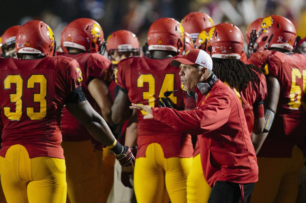 Ferris State s Tony Annese Named AFCA Regional Coach Of The Year 